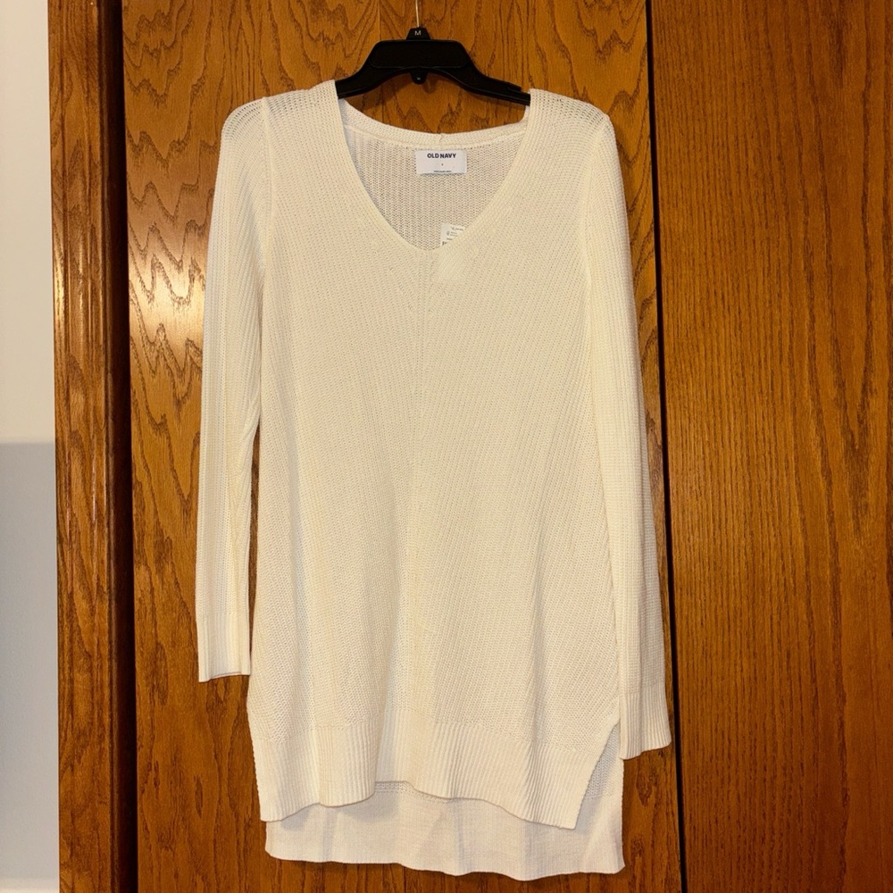 Old Navy cream sweater